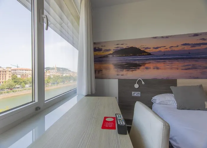 乌鲁梅阿河畔旅舍 招待所 3*