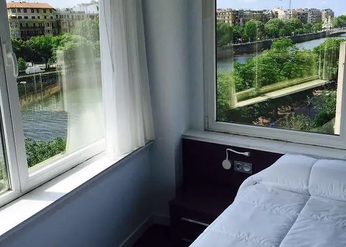 게스트하우스 리베라스 델 우루메아 3*